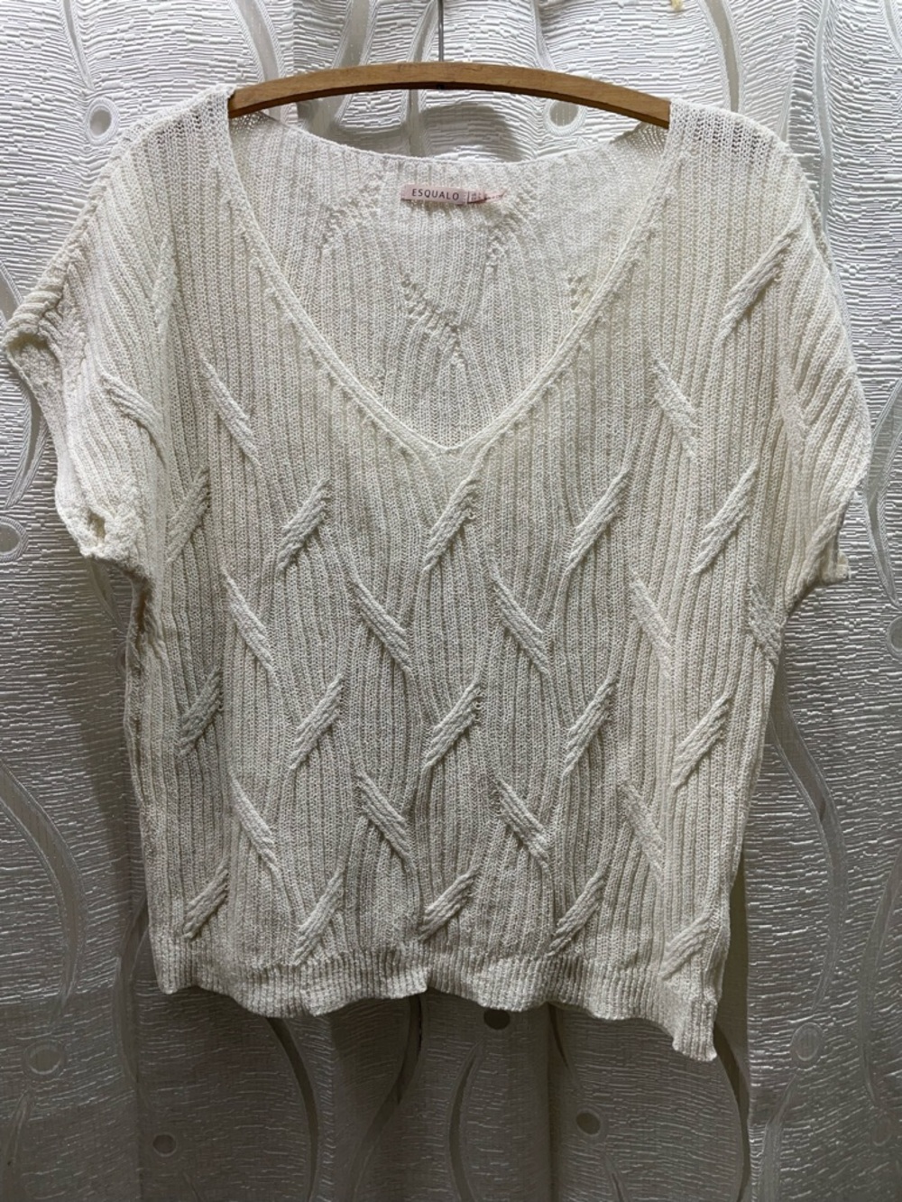 Esqualo Cable Knit Sweater‎ Vest Women Size L Cream V-Neck Sleeveless Excellent